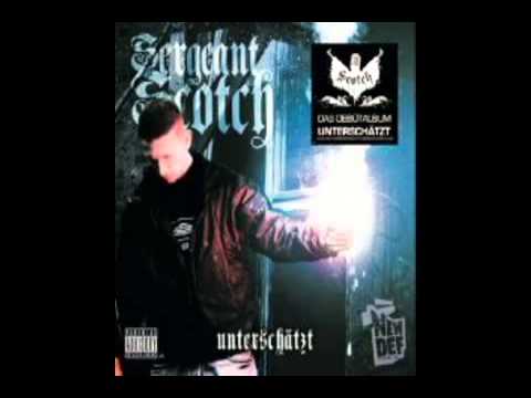 Sgt. Scotch-Steht auf