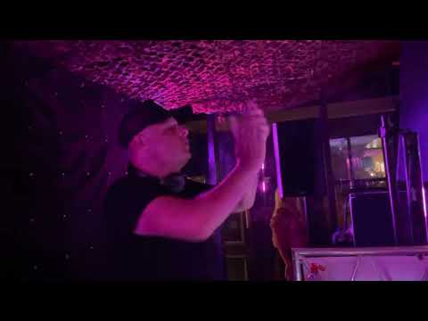 Dave Pearce plays 'Silence' by Delerium @The Swan, Mansfield July 2022