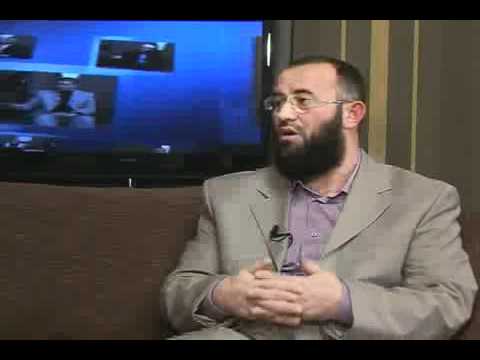 Cila është porosia e ajetit 28,29 në suren Ahzab?  - 76.4