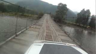 preview picture of video 'dangerous road suspension bridge. Extreme Russia'