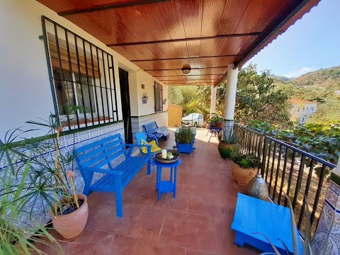 AX1195 Casa Garza, Comares