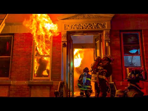 **HEAVY FIRE in 5 Buildings - EARLY ARRIVAL** MAYDAY at QUEENS 5th ALARM Box 4037