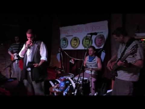 Joey Batts' Freestyle at the Main St Pub on 5/17/13