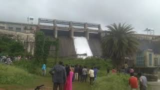 preview picture of video 'Bhadra jalashaya lakkavalli dam on 24/7/2018'