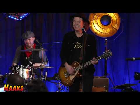 Haaks - Sweet Caroline