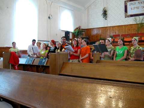 TINERII DIN HIRTOP IERUSALIM E CETATE IMPODOBITA