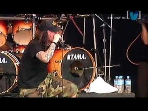 FEAR FACTORY "Replica"  Live in  Big Day Out ´04 (BDO ´04)