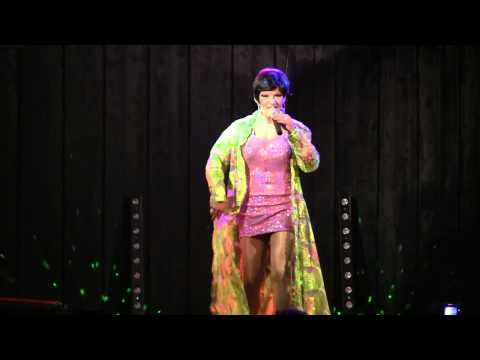 Andy Maine Travestie...Männer muß man loben...