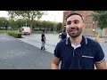 Hoe jongerenwerker Yusuf de jeugd in Feijenoord in toom houdt