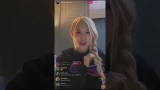 Download lagu BLACKPINK ROSÉ singing 'Let it go' in her ig live🖤🤍#rosé #blackpink #blink #jisoo #jennie #lisa mp3