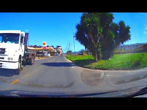 Caminhão quase bateu em mim na cidade de Cambuí,Sul de Minas.
