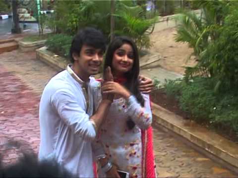 5 BNBNEWS LIFE OK KI HOLI WITH ELLI AVRAM ARJUN SUSANT SINGH