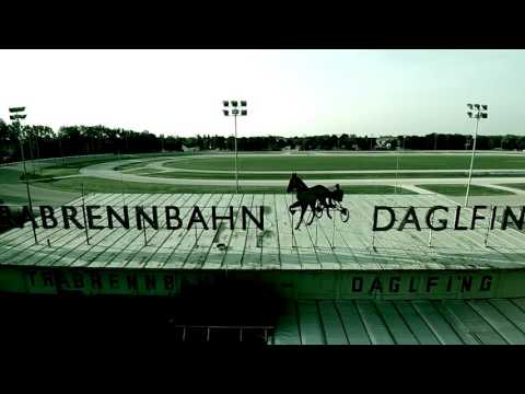 Trabrennbahn Daglfing mit Quadrocopter Yuneec Q500+