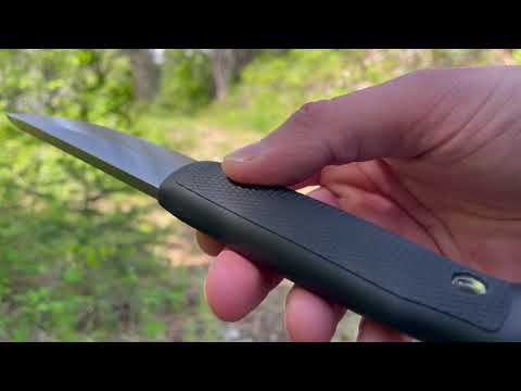 Fallkniven H1 and R2 Scout Side by Side by www.bushcraftcanada.com