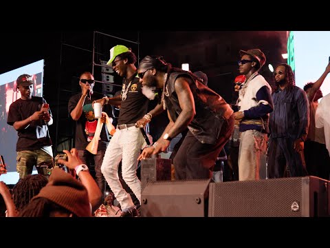 Burna Boy Performs Live With Seyi Vibez, J Hus, Phyno, Flavour, Shallipopi, Poco Lee Last Night! 🔥🔥🦍