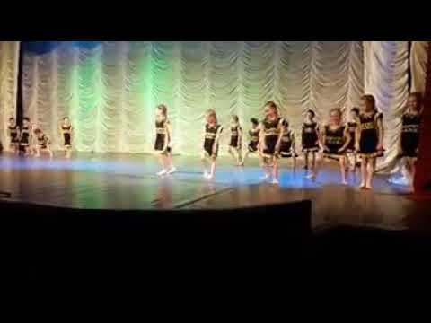 Dans African ansamblul "ZÂMBETUL "