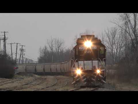 Ashland Railway grain train at Mansfield