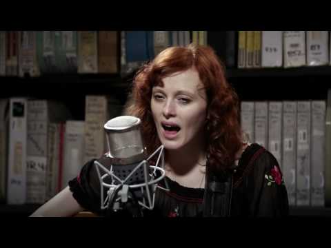 Distant Shore - Karen Elson