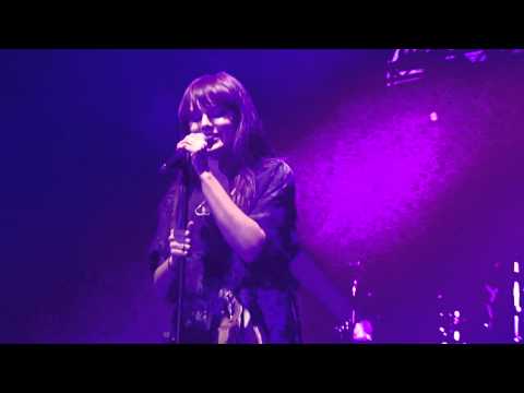 Ewa Farna - Třinec - Hala Stars - 11.3.2011 Jen tak