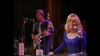 Barbara Mandrell   Sleeping Single In A Double Bed    Grand Ole Opry