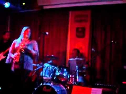 Heather Haze - Can't Make 'em Groove