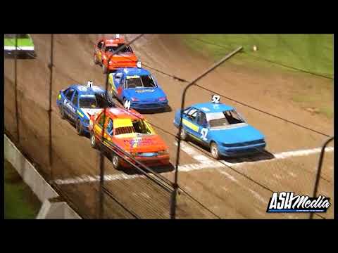 RSA Junior Sedans: A-Main - Lismore Speedway - 09.02.2013