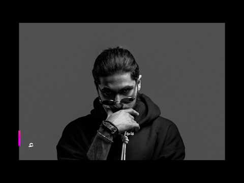 هل يلفت الفنان المغربي الانتباه من خلال نشر العراة EL GRANDE TOTO