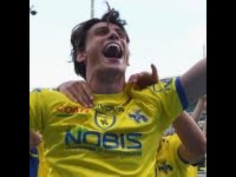 West Ham show interest in signing Napoli striker Roberto Inglese