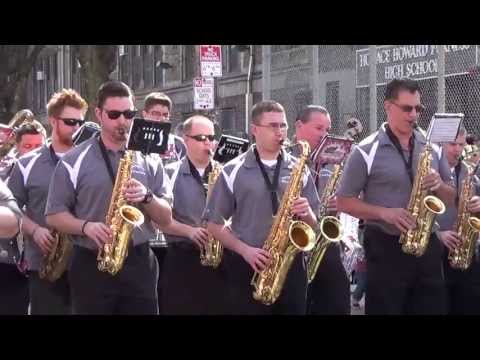 South Philadelphia String Band Shovin' Right Off for Home - 2013 Fralinger Serenade
