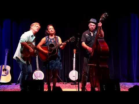 Time Has Made A Change in Me - Evie Ladin Band Live