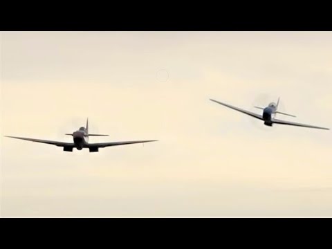 Spitfire MK.18 VS. P51D Mustang - AWESOME SOUND!!!