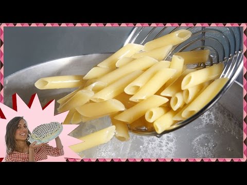 Siccome è possibile candeggiare la pelle nera Incolli la pelle di decoloranti