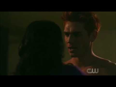 Archie and Veronica Reunite and Kiss - Riverdale 3x05