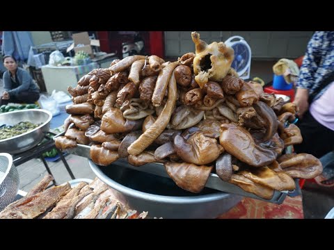 Many Different Various Dinner Food Type @Chhbar Ampov - The Popular Women Selling Various Soup