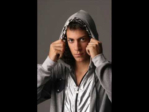 Pinke ft. Cente & Arindy MC - Pogledaj