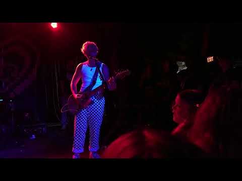 Noah Finnce / Sophie powers concert Nashville 2022