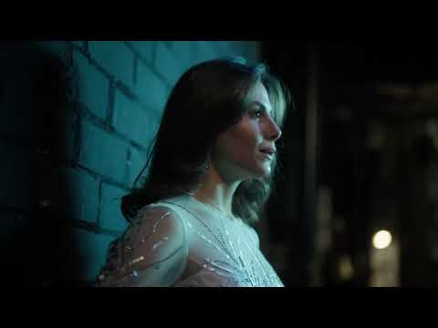 Serena Sáenz dashes through elaborate vocal figures