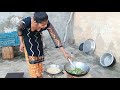 आज मैंने दोस्तों बनाई है हरी प्याज और �