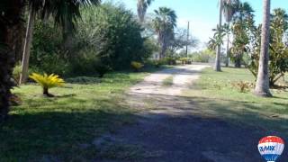 preview picture of video 'Country Bungalow by a Resaca in Bayview TX'