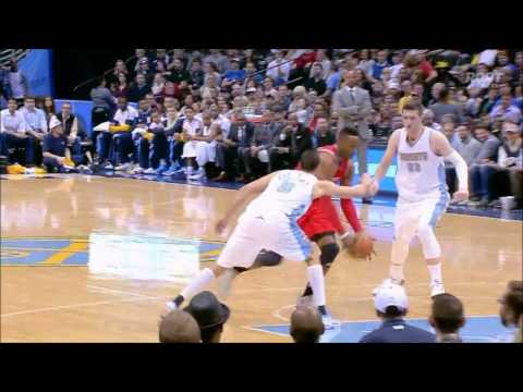 Dwight Howard blows past Jusuf Nurkic for a nasty slam