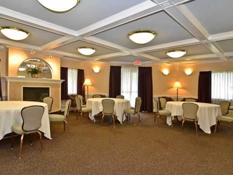 BEST WESTERN PLUS Executive Court Inn & Conference Center