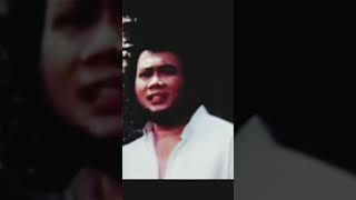 Download lagu Rhoma irama dan Ria Irawan dalam film Tabir Biru lagu Musibah #ost  #filmindonesia  #filmrhomairama mp3
