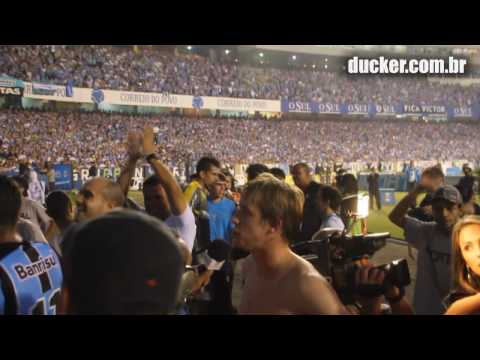 GRÊMIO x inter - Final Gauchão 2010 - GRÊMIO CAMPEÃO! - Comemoração junto a Geral