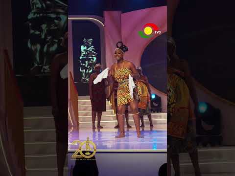 Nana Konadu Brings Bono’s Music and Dance to Life