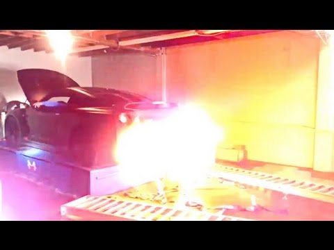 Nissan GT-R Shooting Flames on Dyno