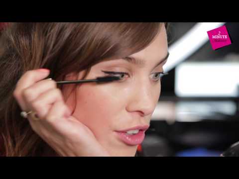 Alexa Chung x Eyeko's two minute makeover