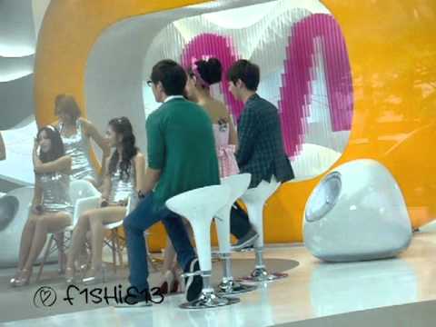 [Fancam] 20110818 Mnet Wide News 6