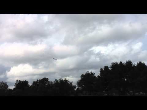 Extremly Low Flying Airplaine circling.   9/8/2012 Millis, MA
