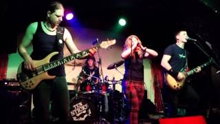 Video ZYLWAR - Pár vteřin sentimentu (live 2.4.2016 RC Brooklyn)