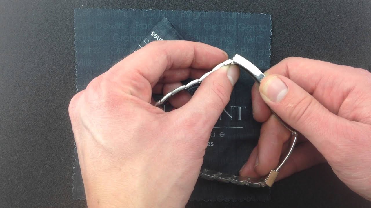 Rolex Oyster Perpetual Submariner 116619LB Luxury Watch Review